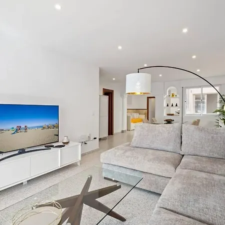 Plein Centre, 100 M De La ! Appartement